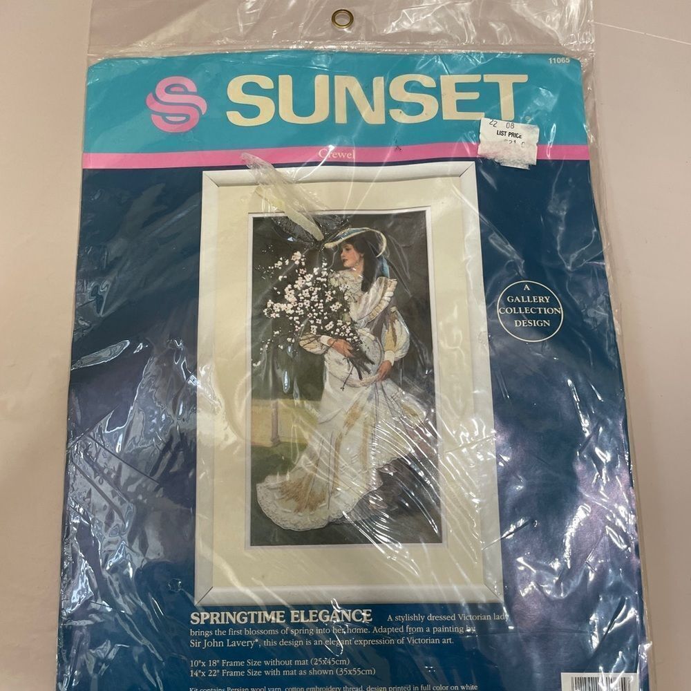 VINTAGE NEW IN PACKAGE SUNSET CREWEL NEEDLEWORK KIT
